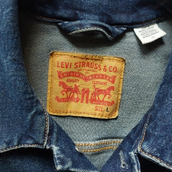 Men's Blue Denim Jacket - Picture 2 of 6